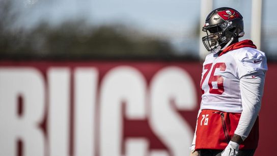 Reports: Buccaneers to release veteran T Donovan Smith (NFL)