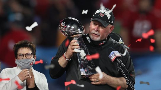 Bucs' Bruce Arians shows off Super Bowl tattoo (NFL)