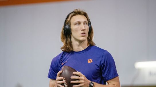 Trevor Lawrence says left shoulder is progressing well (NFL)