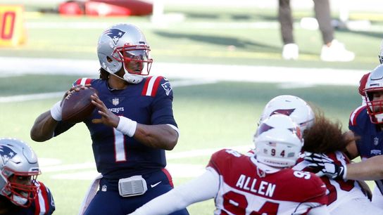 Reports: Hand injury slows Patriots QB Cam Newton at practice (NFL)