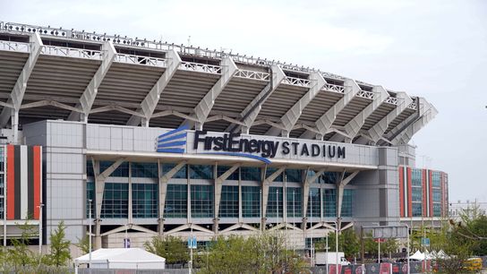 Browns stadium renamed Huntington Bank Field (NFL)
