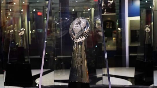 Cardinals-Raiders Super Bowl? Odds leap after 2-0 starts (NFL)