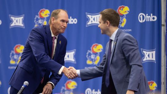 Reports: Kansas plots Big Ten move with OU, Texas exiting Big 12 (College Football)