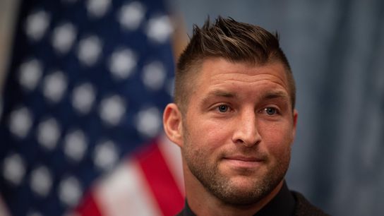 No. 85 is No. 1: Tim Tebow jerseys top sales chart (NFL)
