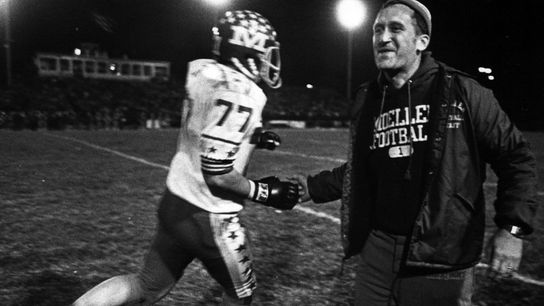 Former Notre Dame coach Gerry Faust dies at 89 (College Football)