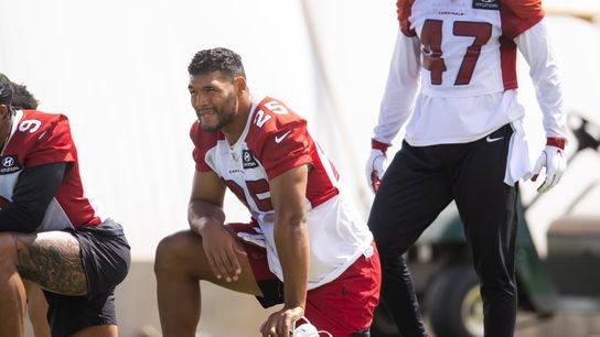 Cardinals sign first-round pick LB Zaven Collins (NFL)