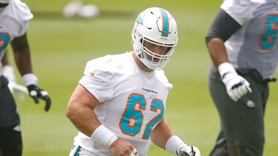 Report: Dolphins release C Matt Skura, LB Benardrick McKinney (NFL)