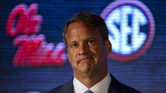 Ole Miss, Louisville collide in holiday spotlight game (College Football)