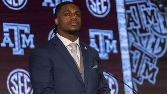 No. 6 Texas A&M opens promising season against Kent State (College Football)
