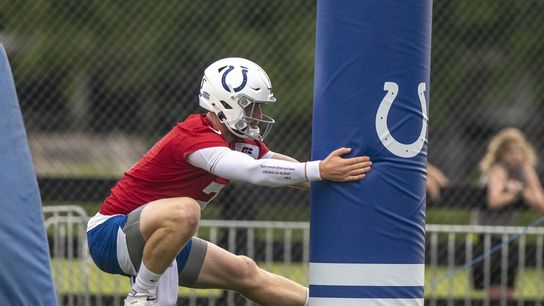 Colts QB Carson Wentz at practice boot-free (NFL)