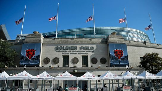 Former Bears, Falcons executive Phil Emery retires (NFL)