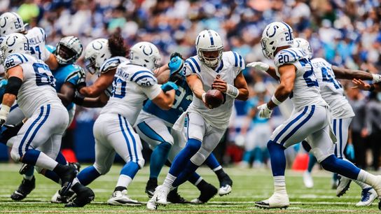 Late field goal lifts Colts over Panthers (NFL)