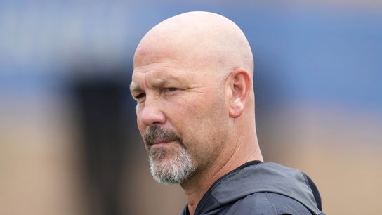 Reports: Colts set to hire Gus Bradley as DC (NFL)