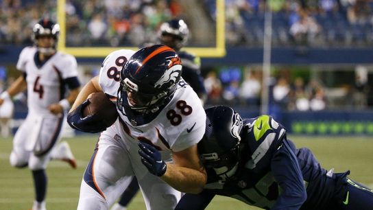 Vikings sign TE Shaun Beyer, place two on PUP list (NFL)