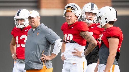 Tennessee can't spare focus vs. Bowling Green (College Football)