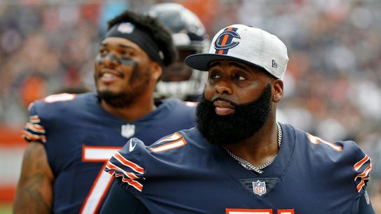 Free agent LT Jason Peters, 40, meets with Cowboys (NFL)