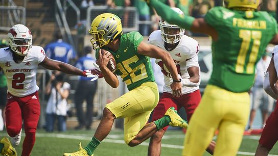 Anthony Brown helps No. 11 Oregon hold off Fresno State (College Football)