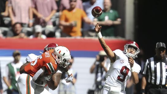 No. 1 Alabama routs No. 14 Miami behind Bryce Young’s 4 TDs (College Football)