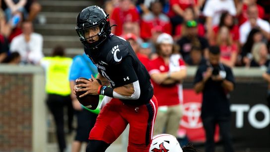 No. 7 Cincinnati aims to employ 'relentless' strategy vs. Murray St. (College Football)
