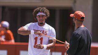 Texas swaps QBs after loss, awaits Rice (College Football)