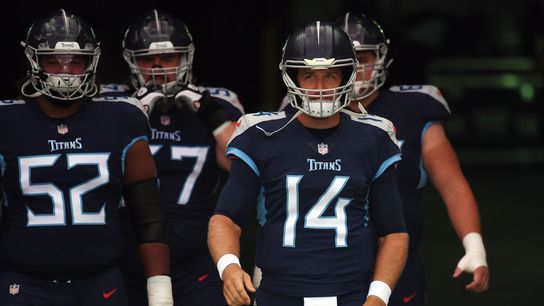 Panthers waive journeyman QB Matt Barkley (NFL)
