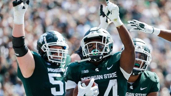 Big plays spark Michigan State over Youngstown State (College Football)