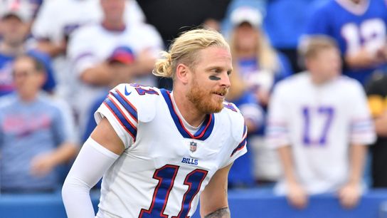 Bills' Cole Beasley, Reid Ferguson offer to buy road tickets for unvaccinated fans (NFL)