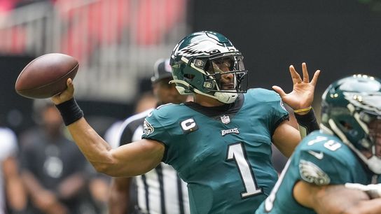 Jalen Hurts, Eagles fly past Falcons in 32-6 win (NFL)