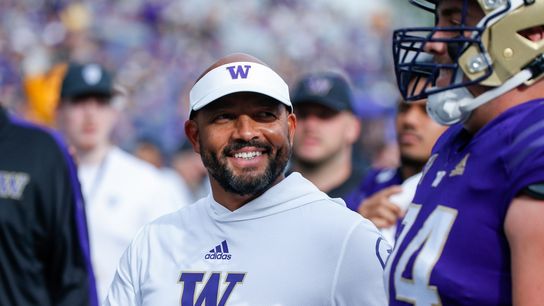 Washington looks to avoid 0-3 start against Arkansas State (College Football)