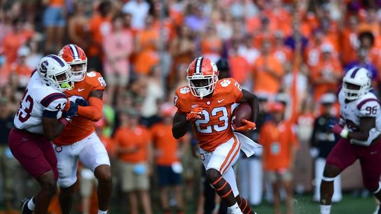 Tennessee lands former Clemson RB Lyn-J Dixon (College Football)