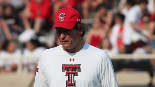 Sonny Cumbie takes reins at Texas Tech against No. 4 Oklahoma (College Football)