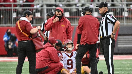Southern California QB Kedon Slovis exits game with injury (College Football)