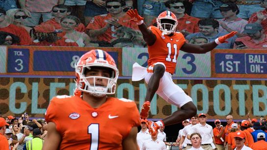 No. 6 Clemson weathers storm, late G-Tech rally for win (College Football)