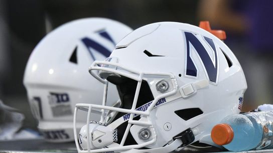 Ex-Northwestern lineman alleges hazing, racism in lawsuit (College Football)