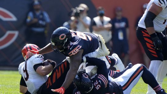 Report: Bears LB Khalil Mack out Sunday, maybe longer (NFL)