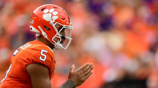 Slipping in polls, No. 9 Clemson visits hungry NC State (College Football)