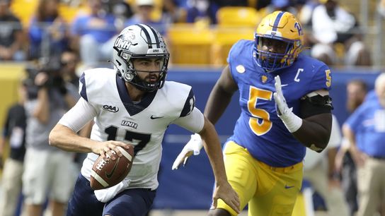 Kenny Pickett fuels Pitt's record-setting rout of New Hampshire (College Football)