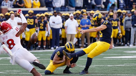 No. 19 Michigan survives rough second half, holds off Rutgers (College Football)
