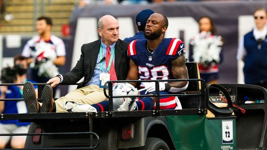 Report: Patriots RB James White (hip) out for season (NFL)