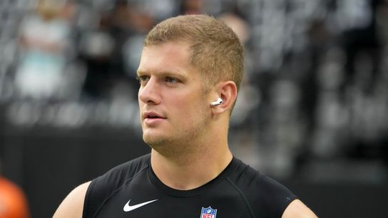 Raiders DE Carl Nassib back at practice after personal day (NFL)