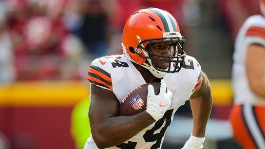Nick Chubb, Kareem Hunt among battered Browns to miss practice (NFL)