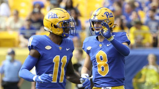 Kenny Pickett powers Pitt past Georgia Tech (College Football)