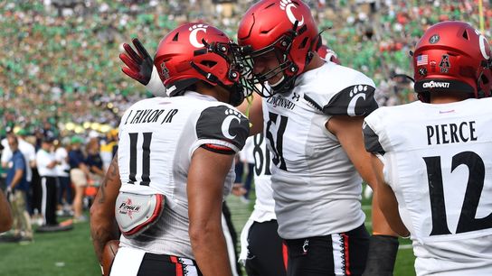 No. 7 Cincinnati passes first big test with win at No. 9 Notre Dame (College Football)