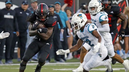 No. 15 Coastal Carolina's passing attack crushes Arkansas State (College Football)