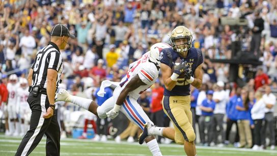Tanner Mordecai heroics push No. 24 SMU past feisty Navy (College Football)