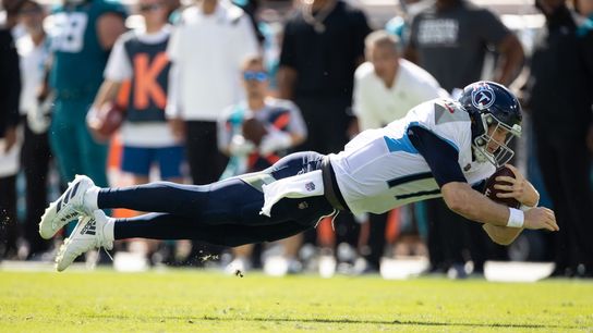 Derrick Henry-led Titans hand Jaguars 20th straight loss (NFL)