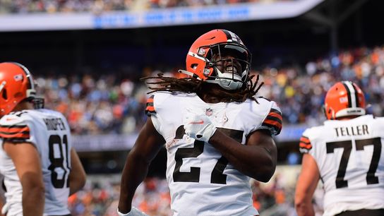 Browns activate RB Kareem Hunt, RT Jack Conklin from IR (NFL)