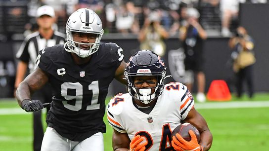 Justin Fields tosses first career TD pass as Bears beat Raiders (NFL)