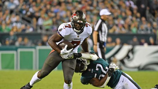 Running backs return for Bucs, Eagles (NFL)