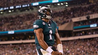 NFL's Bucs-Eagles matchup tops NLDS Game 5 in TV ratings (NFL)